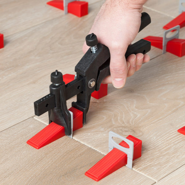 Mustang Tile Levelling System